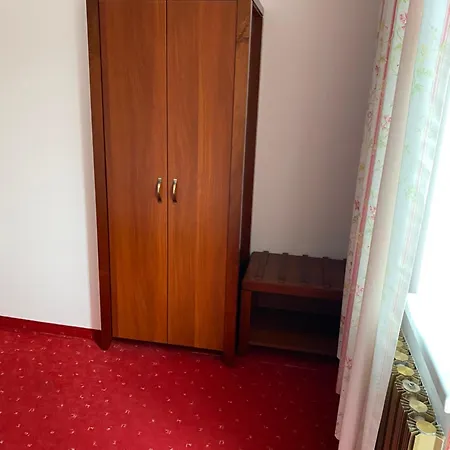 Bed & Breakfast 35 *