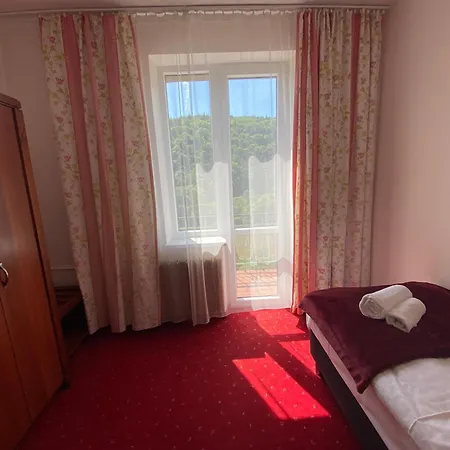 Bed & Breakfast 35 3*